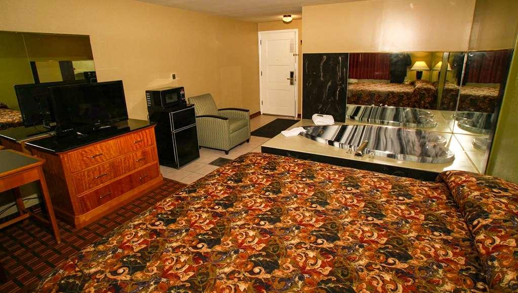 Budget Inn Cicero Room photo